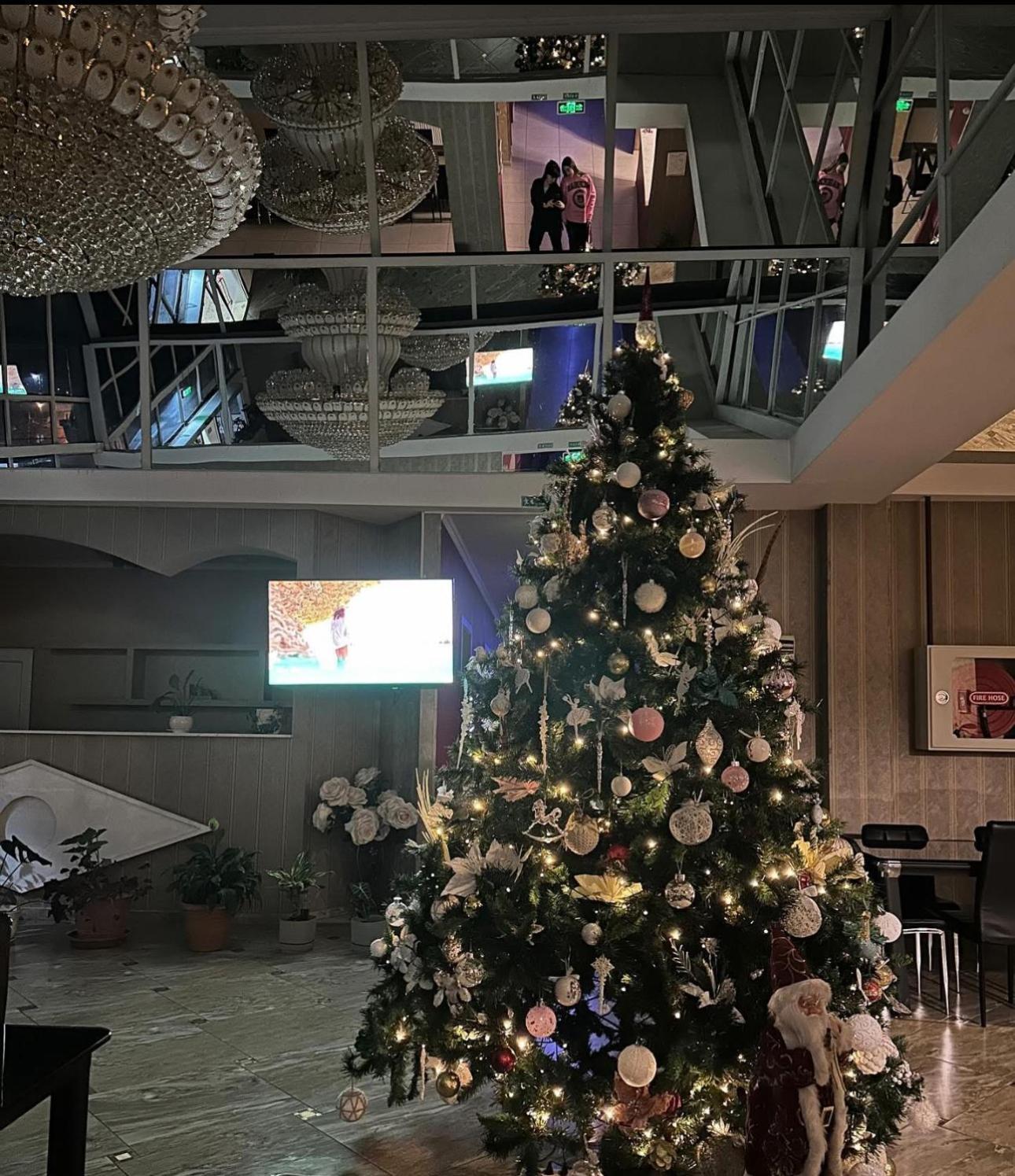 Hotel Okriba Tbilisi Exteriör bild