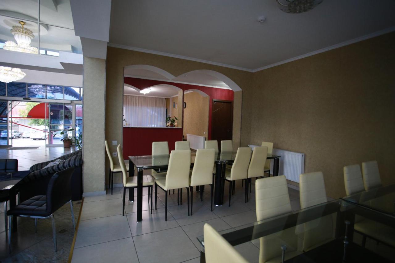 Hotel Okriba Tbilisi Exteriör bild