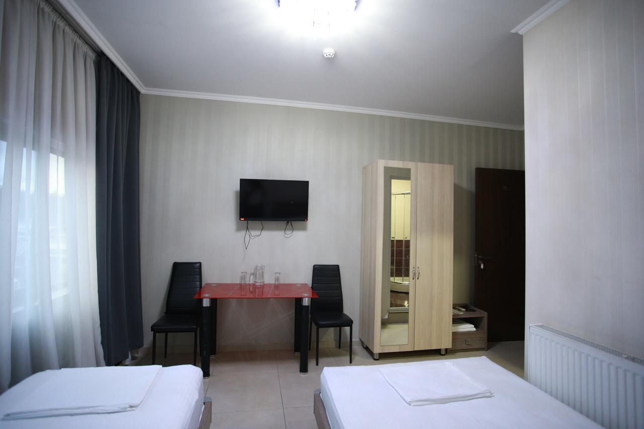 Hotel Okriba Tbilisi Exteriör bild