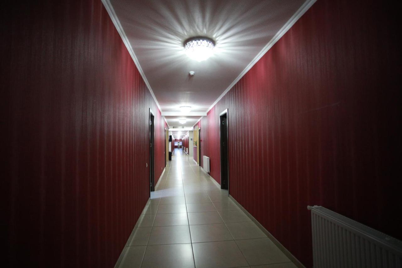 Hotel Okriba Tbilisi Exteriör bild