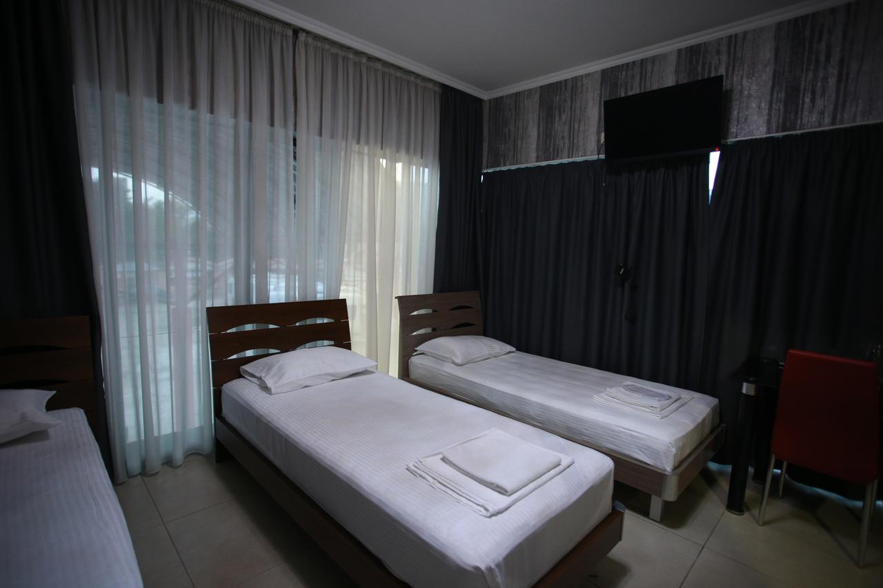 Hotel Okriba Tbilisi Exteriör bild