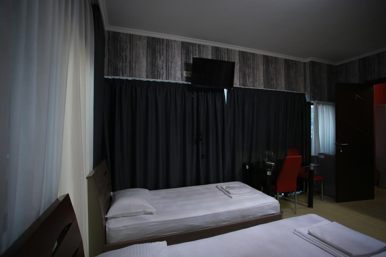 Hotel Okriba Tbilisi Exteriör bild